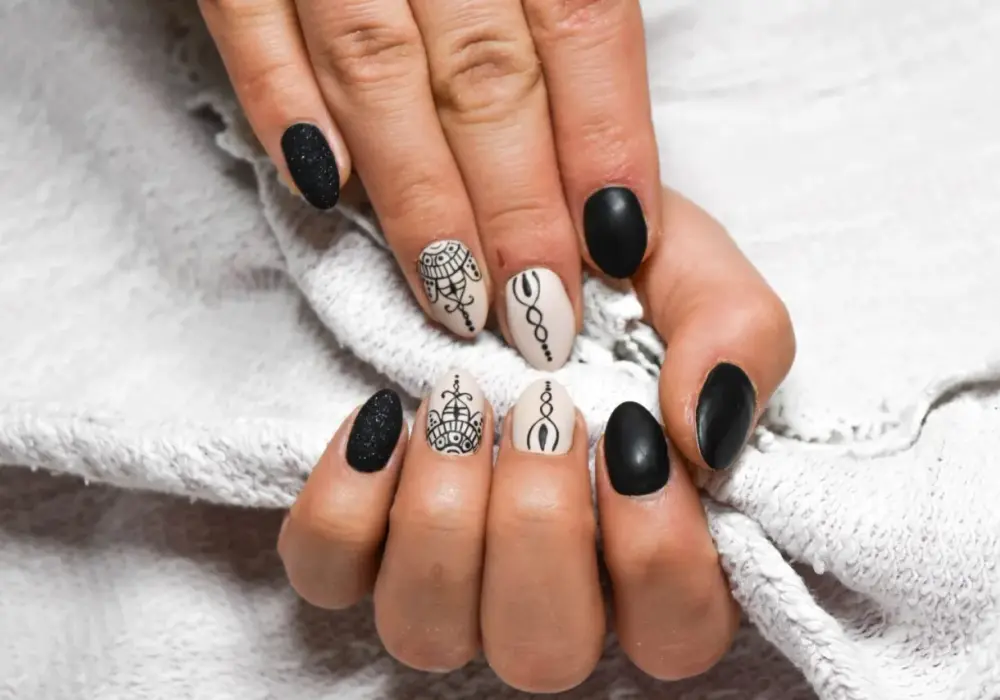 Lakier jak hybryda bez lampy: trwały manicure w domu - poradnik