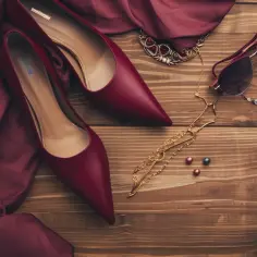 Niesamowite buty na obcasie, które pokochasz! Poznaj modny hit na każdą okazję