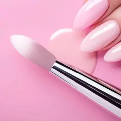 Milky Nails - klucz do delikatnego i naturalnego wyglądu, co warto wiedzieć?