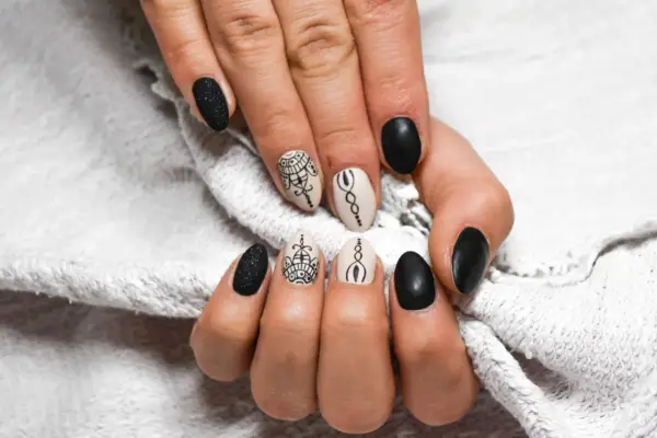 Lakier jak hybryda bez lampy: trwały manicure w domu - poradnik